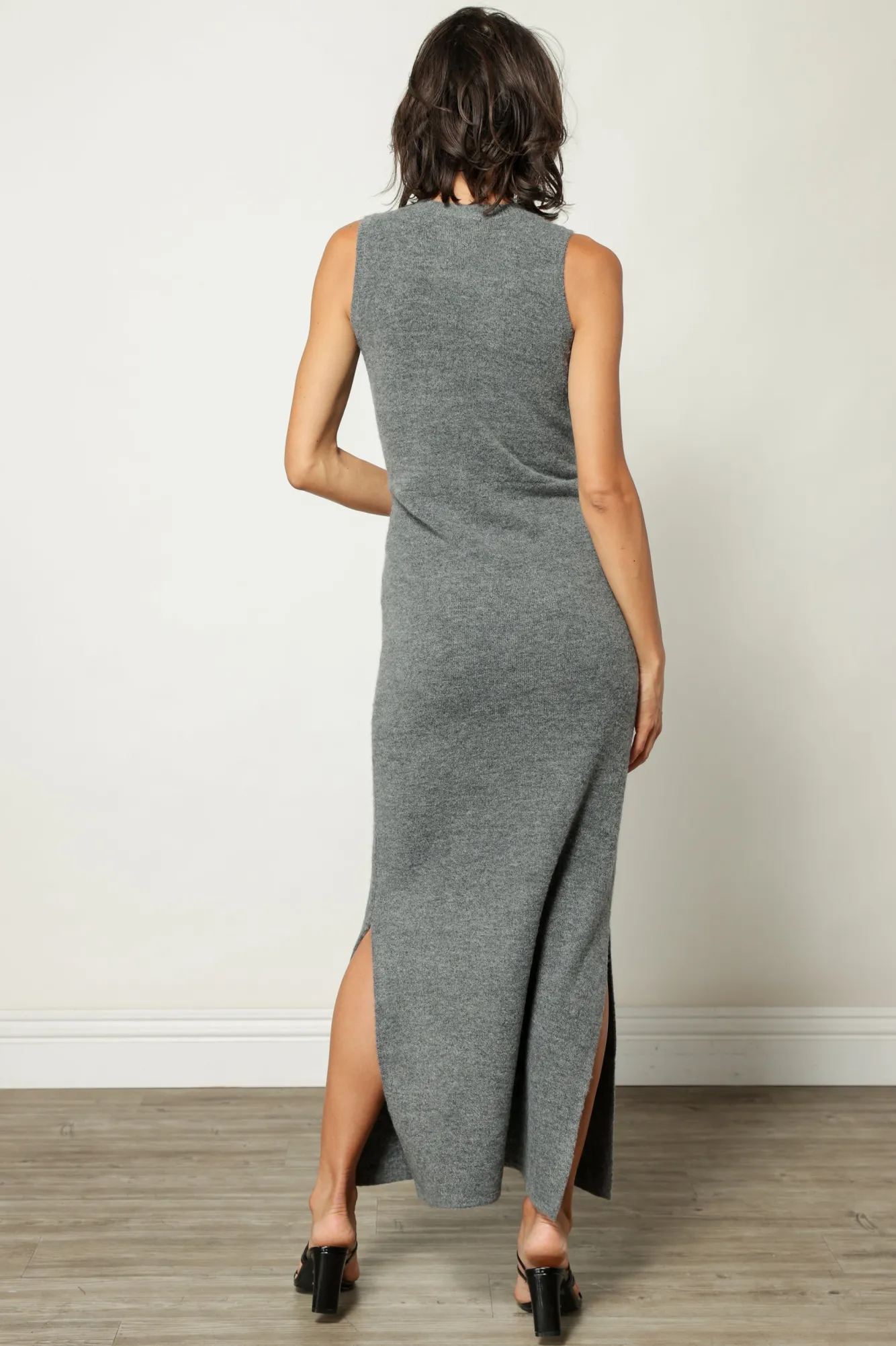 Line & Dot ANNA SLEEVELESS SWEATER MAXI- Dresses