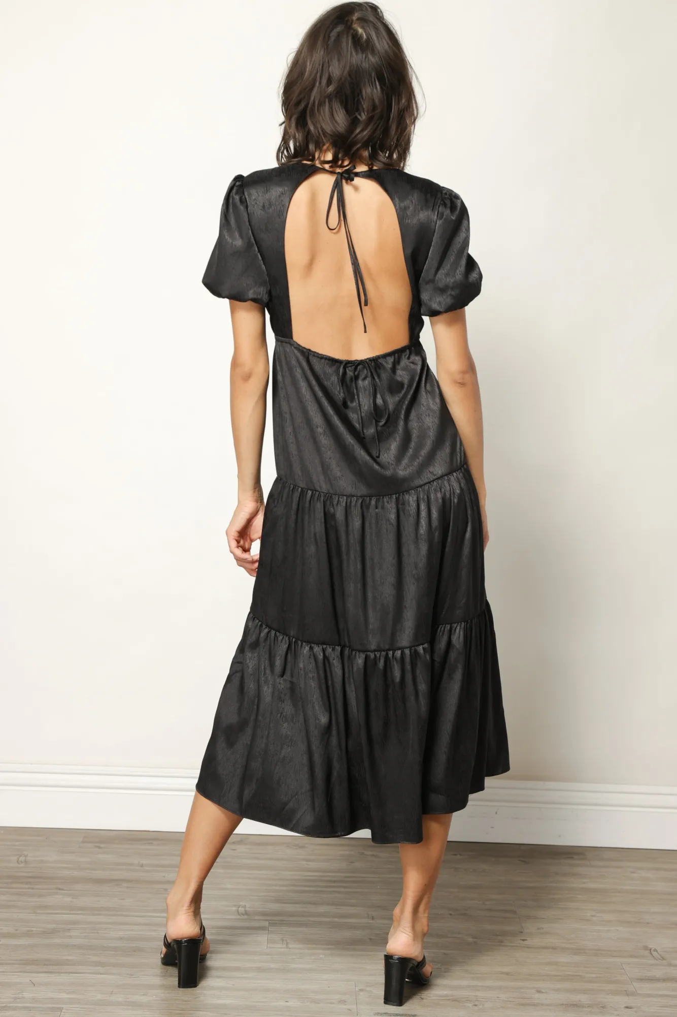 Line & Dot VALERIE MIDI DRESS- Dresses